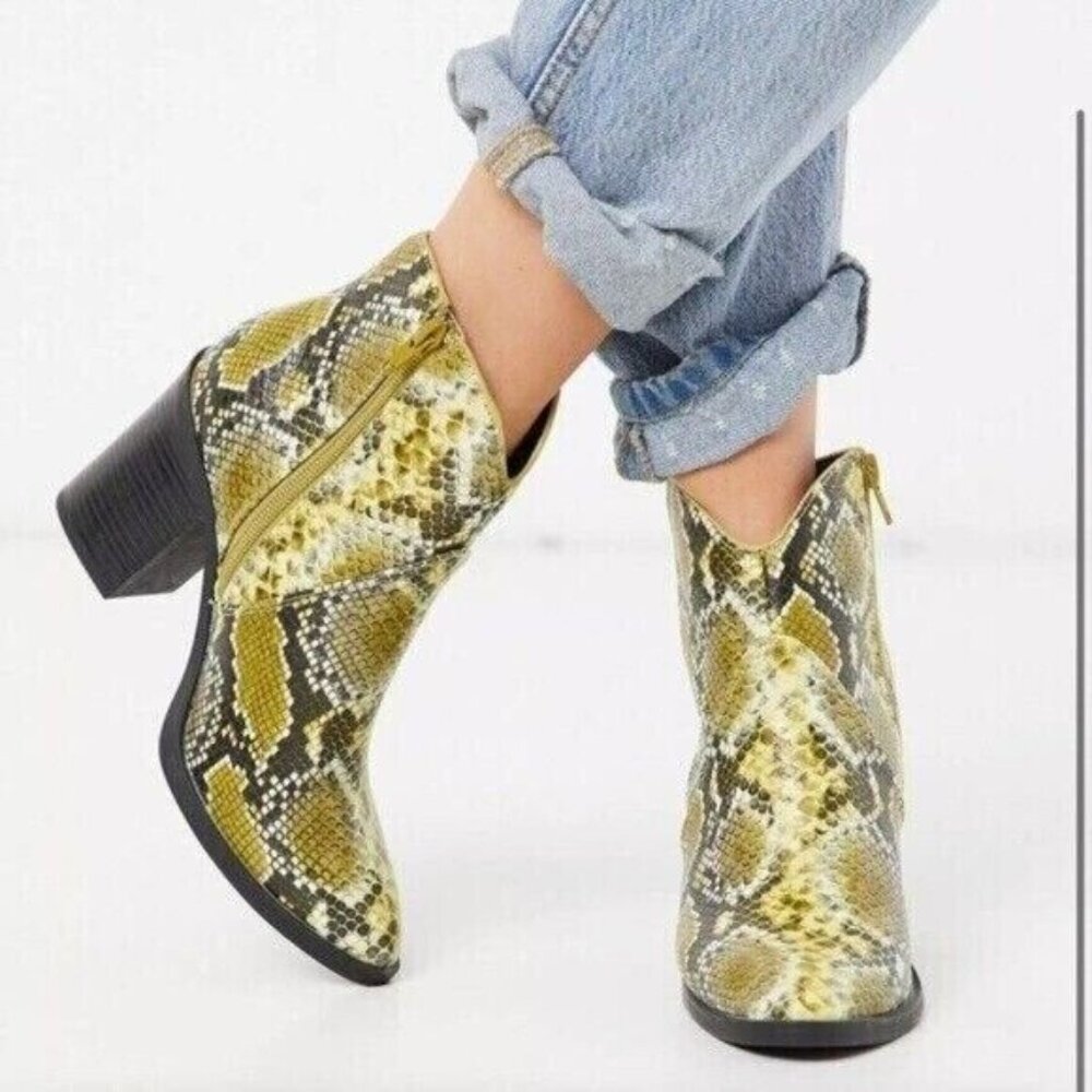 Call It Spring by ALDO Cecily vegan-friendly heeled western ankle Size 7 NWT